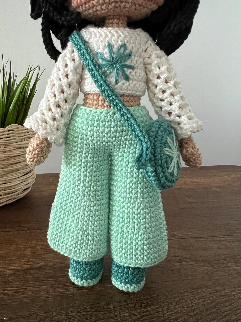 Deren Doll Crochet Amigurumi Pattern