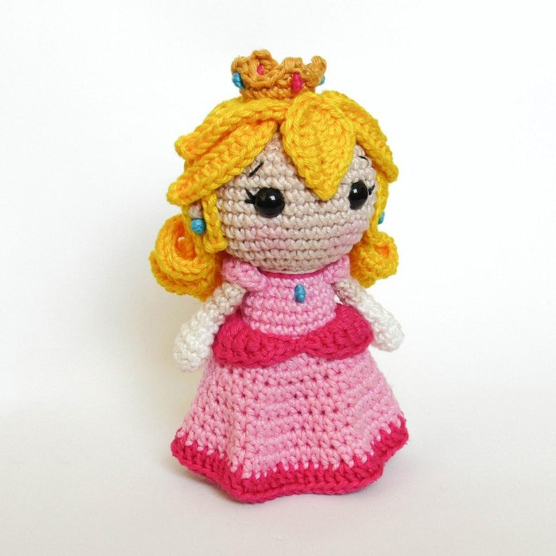 Princess Peach, Mario and Luigi amigurumi doll crochet patterns