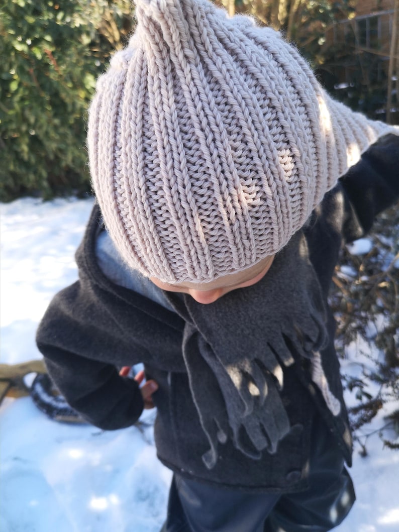 Knitting Pattern Pixie hat for Baby and kids