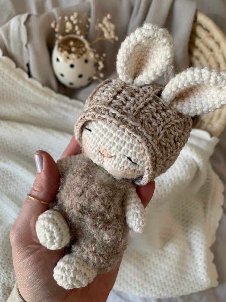 Baby Cake Bunny Crochet Pattern