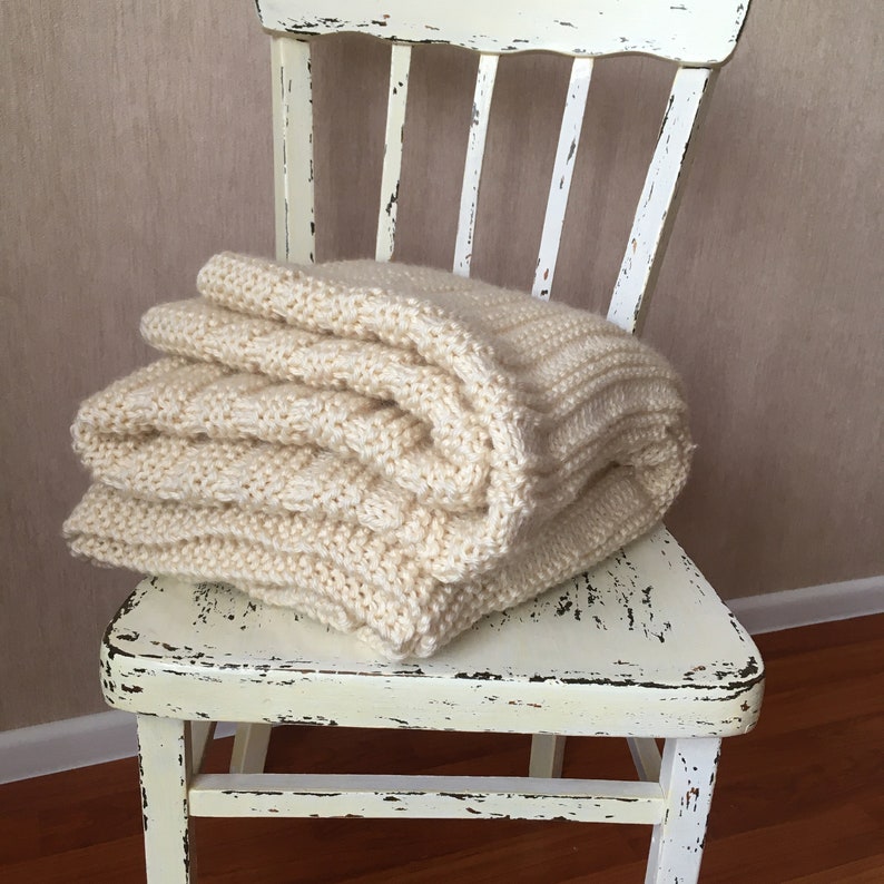 Blanket knitting pattern for many sizes