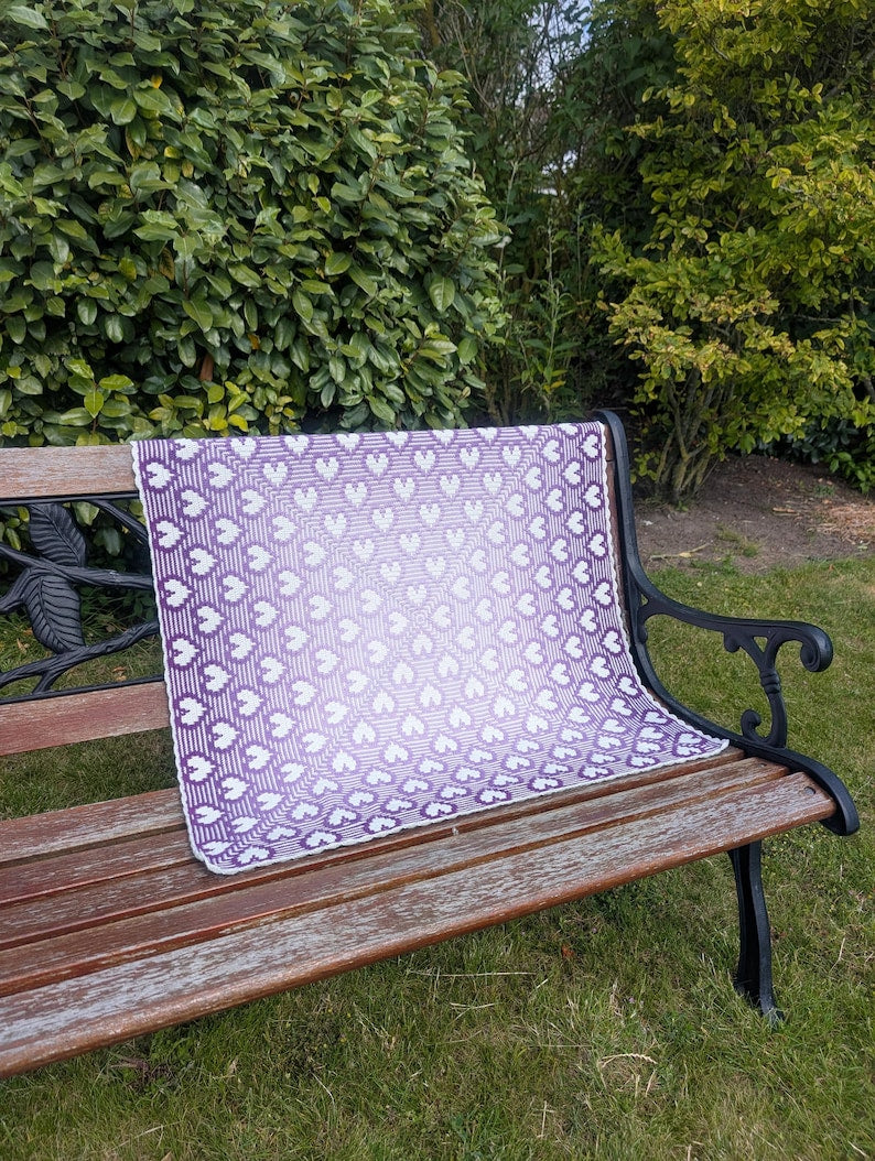 Crochet pattern Hearts Go Round blanket