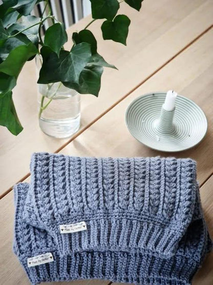 Lyckan Sweater Crochet Pattern