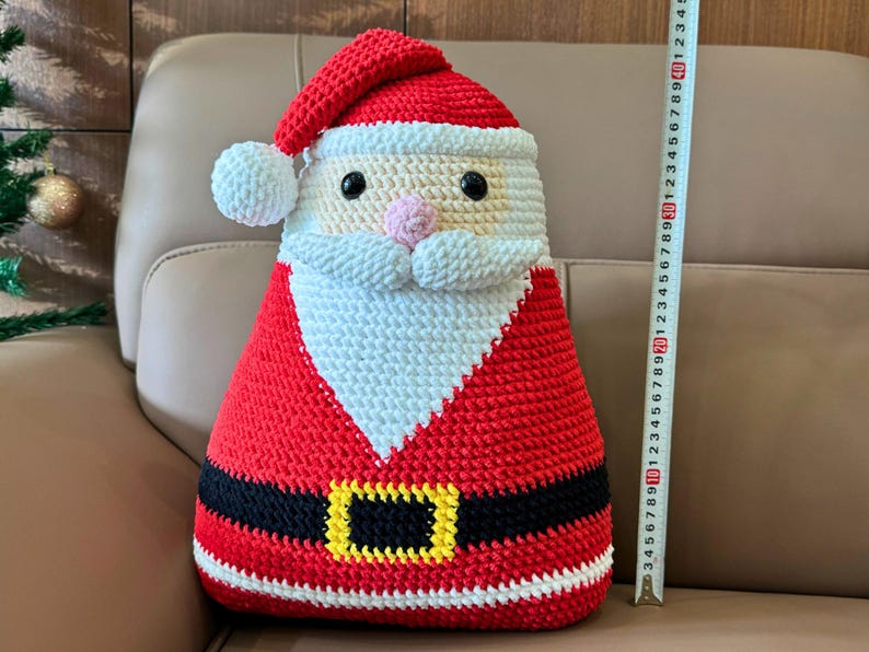 Holiday Pillows Crochet Pattern