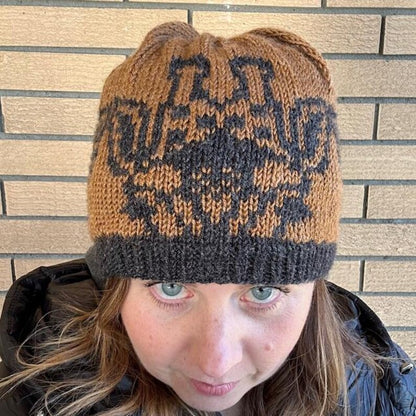 The Stare: Gentle Giants Knitting Pattern