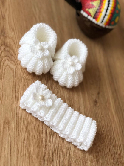 Newborn Knit Slippers and Headband Pattern