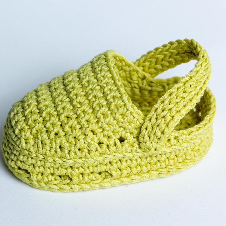 Crochet shoe pattern