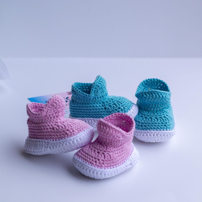 Crochet Baby Booties Pattern