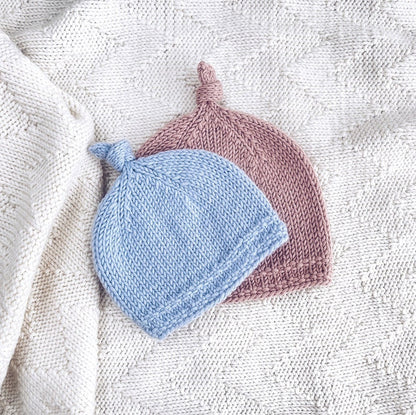 Top Knot Baby Beanie Knitting Pattern