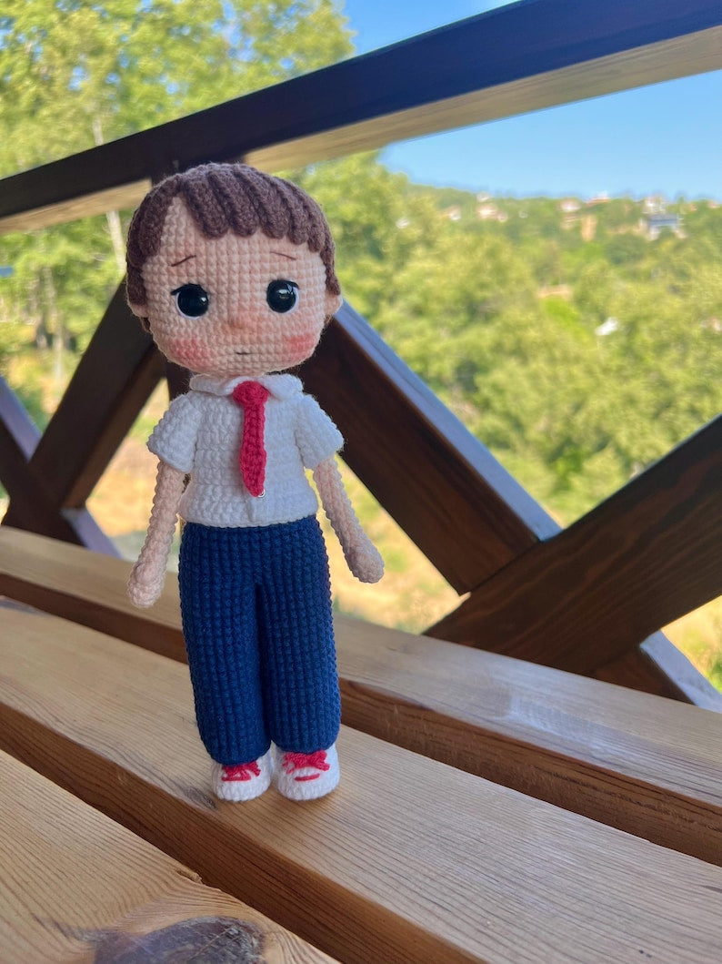 Graduation Dolls Crochet Pattern