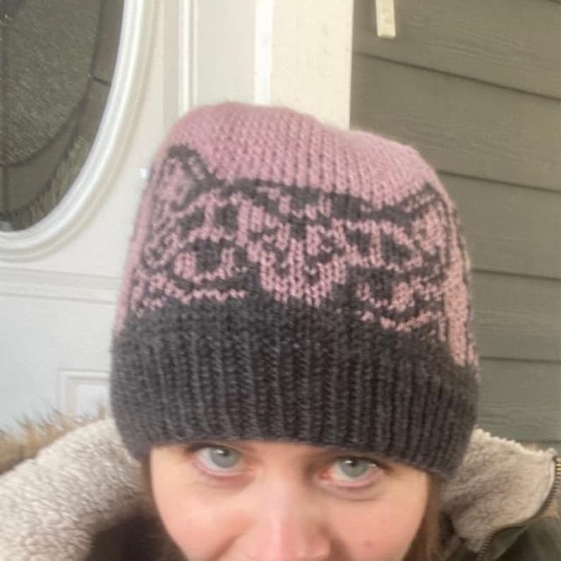 The Stare - Hat knitting Pattern