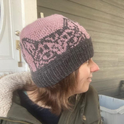 The Stare - Hat knitting Pattern