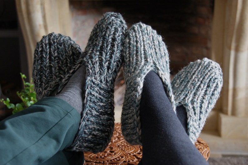 Quick Comfy Slippers (PDF Knitting Pattern)