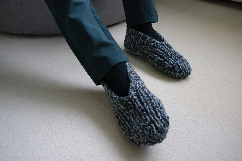 Quick Comfy Slippers (PDF Knitting Pattern)