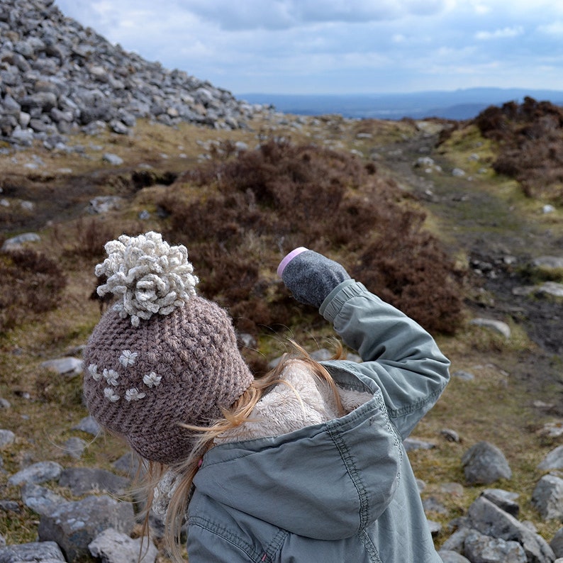Winter Pompom Hat Crochet Pattern: