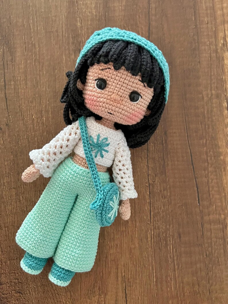 Deren Doll Crochet Amigurumi Pattern