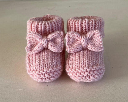 Baby Bow Booties And Beanie Hat Set Knitting Pattern