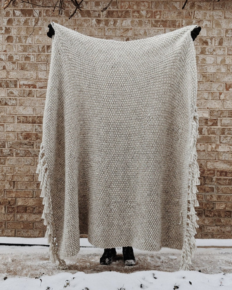 Chunky Blanket with Fringe Knitting Pattern