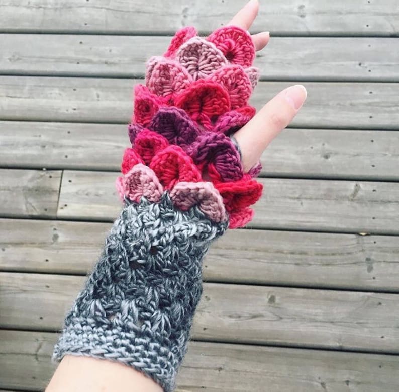 Dragon Scale Gloves Crochet Pattern