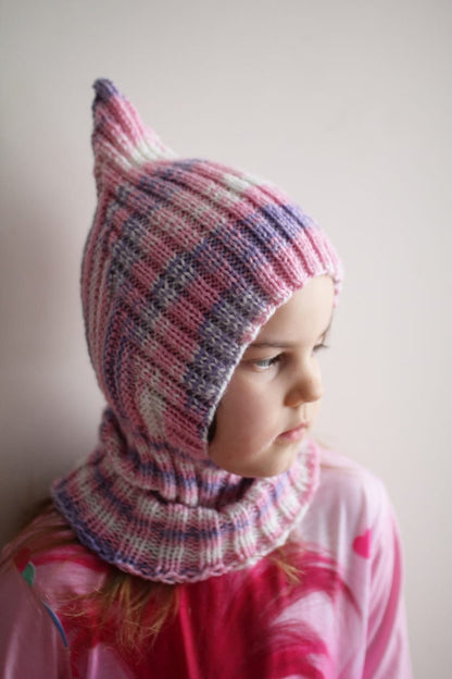 Pixie elf hat hooded scarf knitting pattern