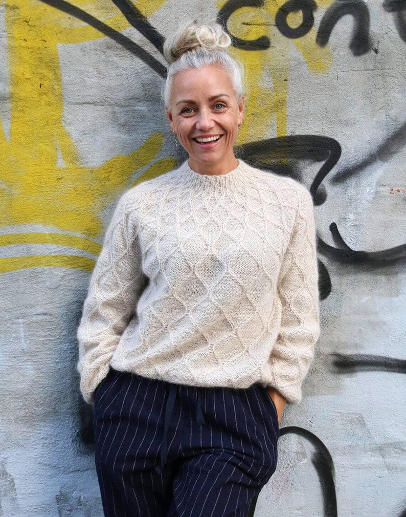 Feminine Top-Down Design Knitting Pattern