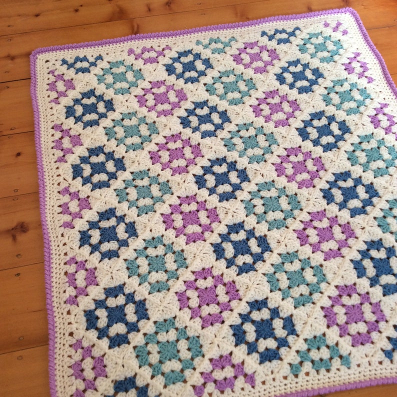 Spin Your Granny Square blanket pattern
