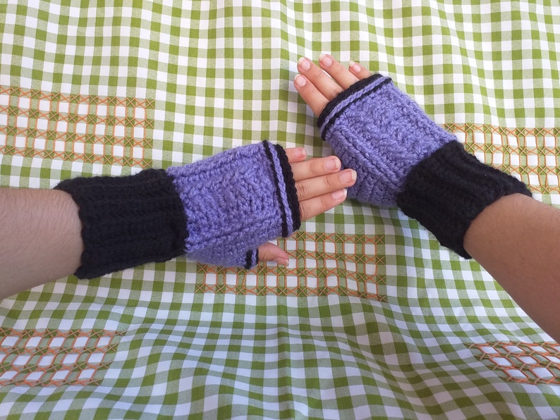 Crochet Fingerless Gloves Pattern