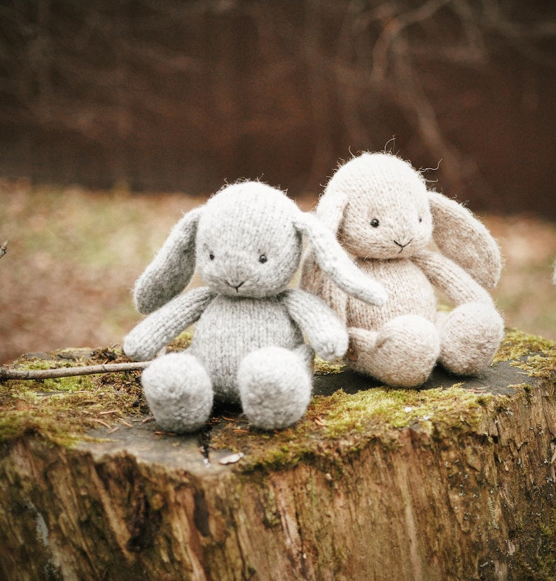 Lulu the Littile Bunny Knitting Pattern