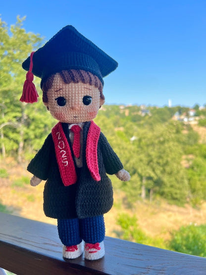 Graduation Dolls Crochet Pattern