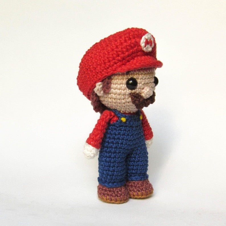 Princess Peach, Mario and Luigi amigurumi doll crochet patterns