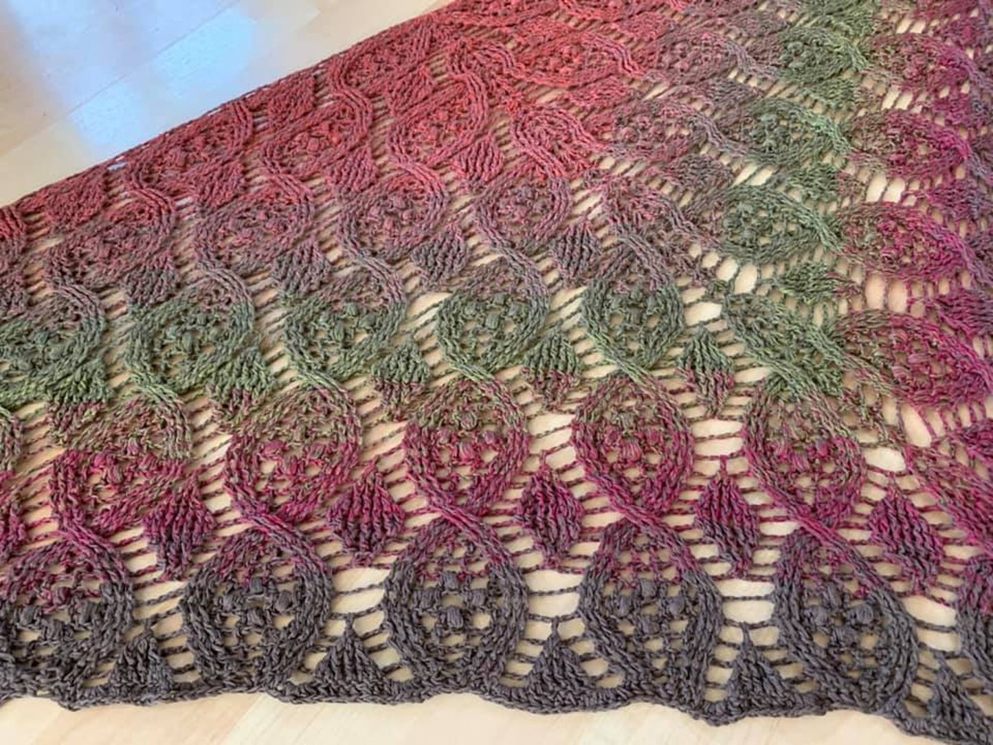 Crochet pattern scarf Mielikki