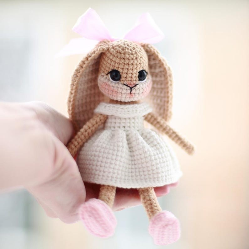 Bunny amigurumi crochet pattern