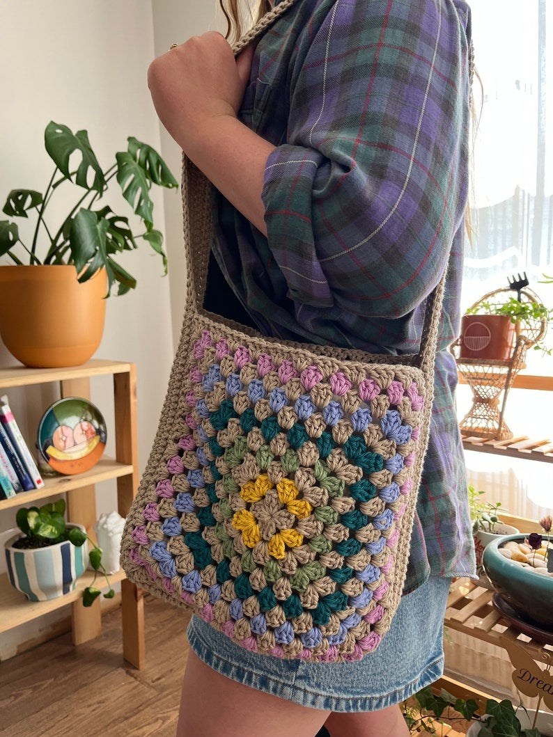 crochet Granny Square Crossbody Bag