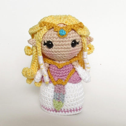 Zelda and Link amigurumi dolls crochet pattern