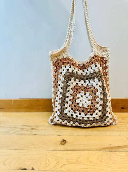 Granny Square Tote Bag Crochet Pattern