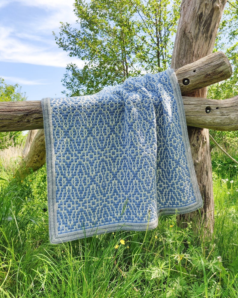 Crochet pattern Blue Arabesque Blanket