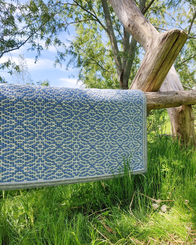 Crochet pattern Blue Arabesque Blanket