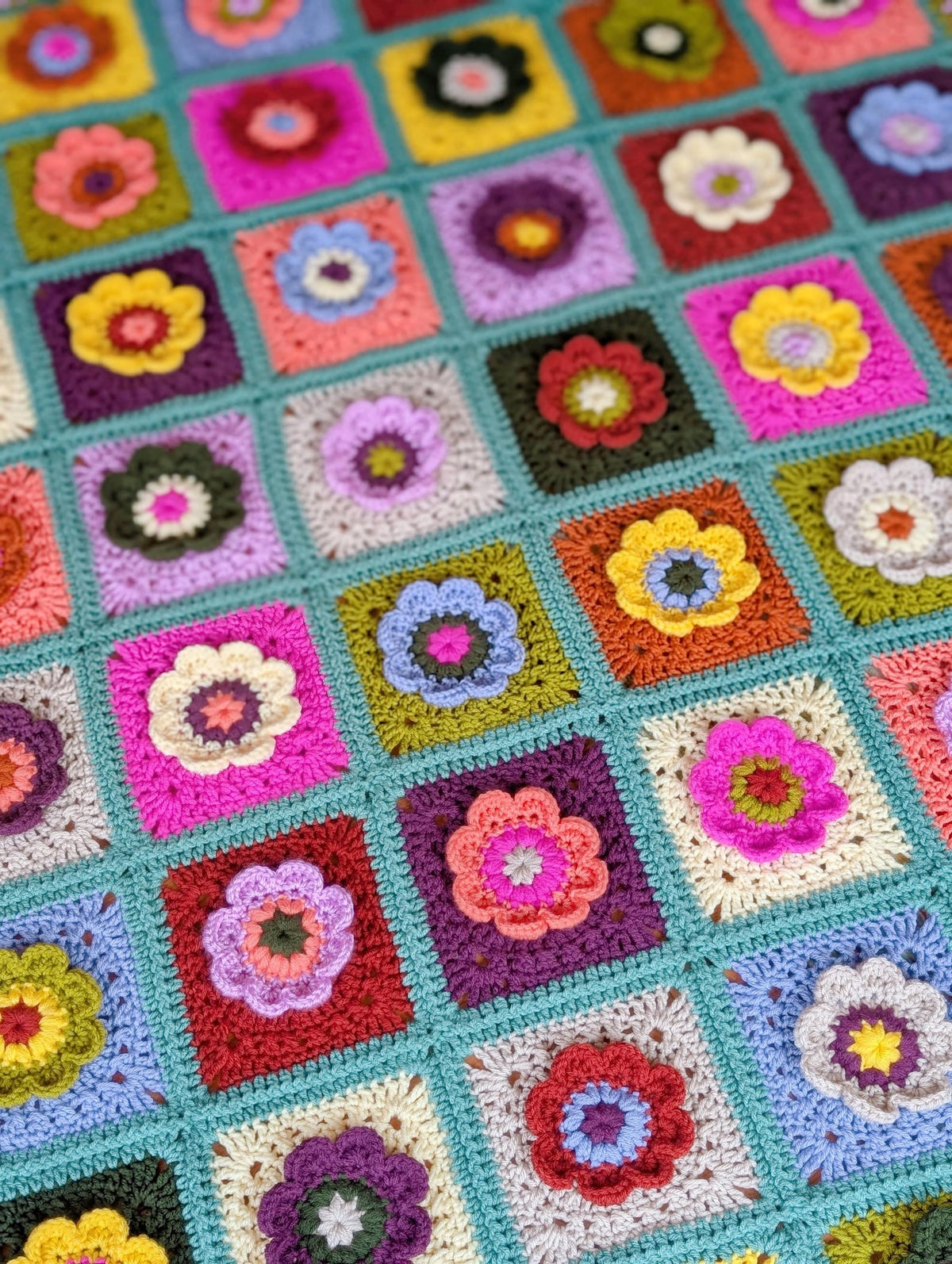 Finley Flower Granny Square Crochet Blanket Pattern
