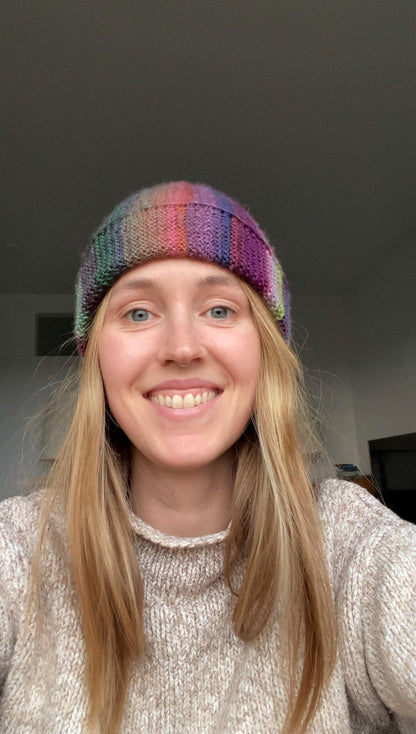 The Feelgood Beanie beginner-friendly knitting pattern